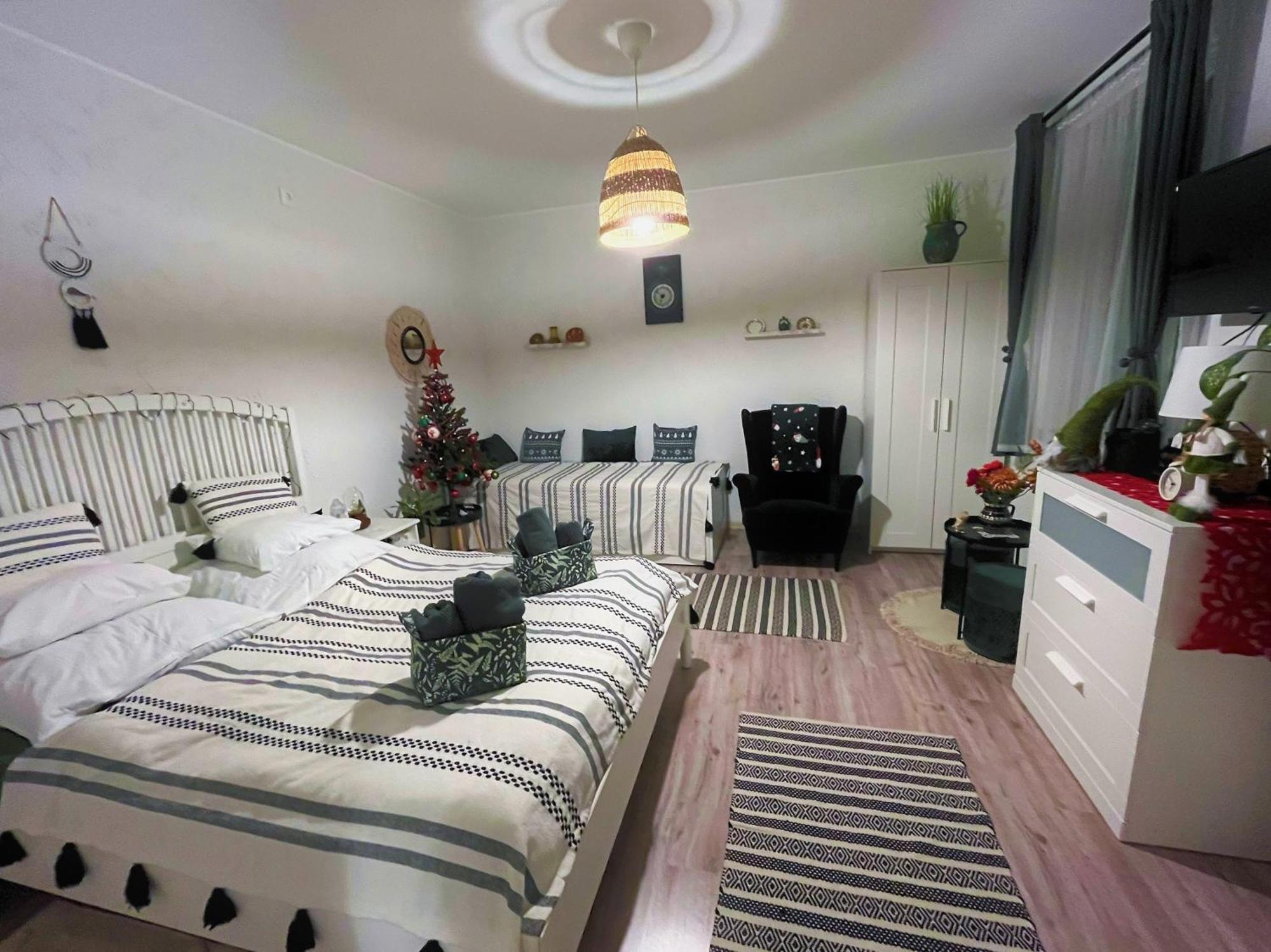 Ladislaus Schnaps-Haus Falusi Vendégház Csolnok Extérieur photo